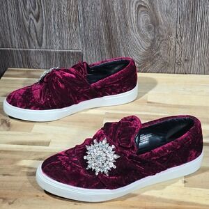 Wendy Williams Velvet Rhinestone Brooch‎ Slip On Sneakers 7M Burgundy Wine
